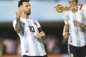 Maradona Mengkritik Pedas Lionel Messi
