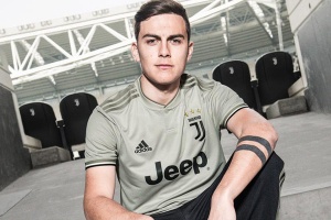 Juventus dan Adidas Kerja Sama