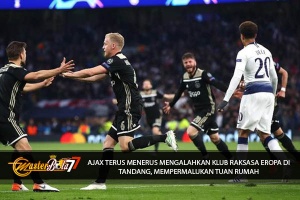 Ajax Bisa Mengalahkan Klub Raksasa Dengan Seragam Hitam Di Tandang